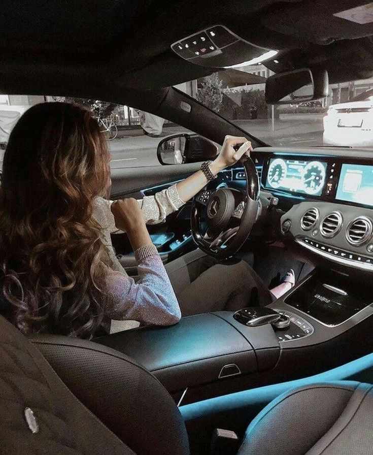 How to Be a Rich Girl: Finance Tips Every Woman Should Know
